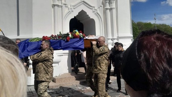 Прощання із Євгенієм БАГАТЮКОМ - загиблим бійцем із Чернігівщини
