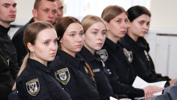 У поліції Чернігівщини показали молоде поповнення