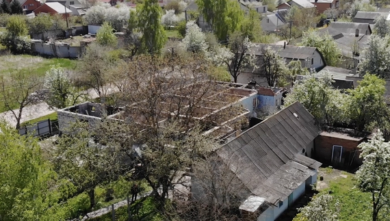 У мікрорайоні Олександрівка ворожий снаряд знищив 3-х квартирний будинок