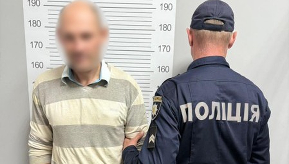Сварка закінчилася ударом сокири: поліція Чернігівщини затримала нападника