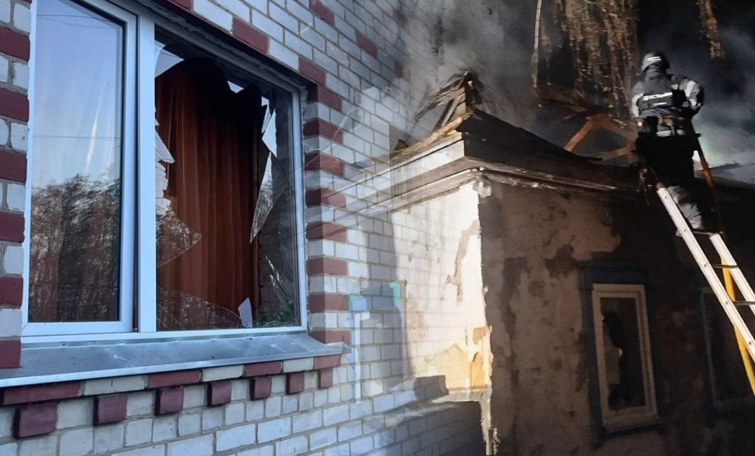 Ударні дрони атакували сільські подвір’я на Чернігівщині: є руйнування