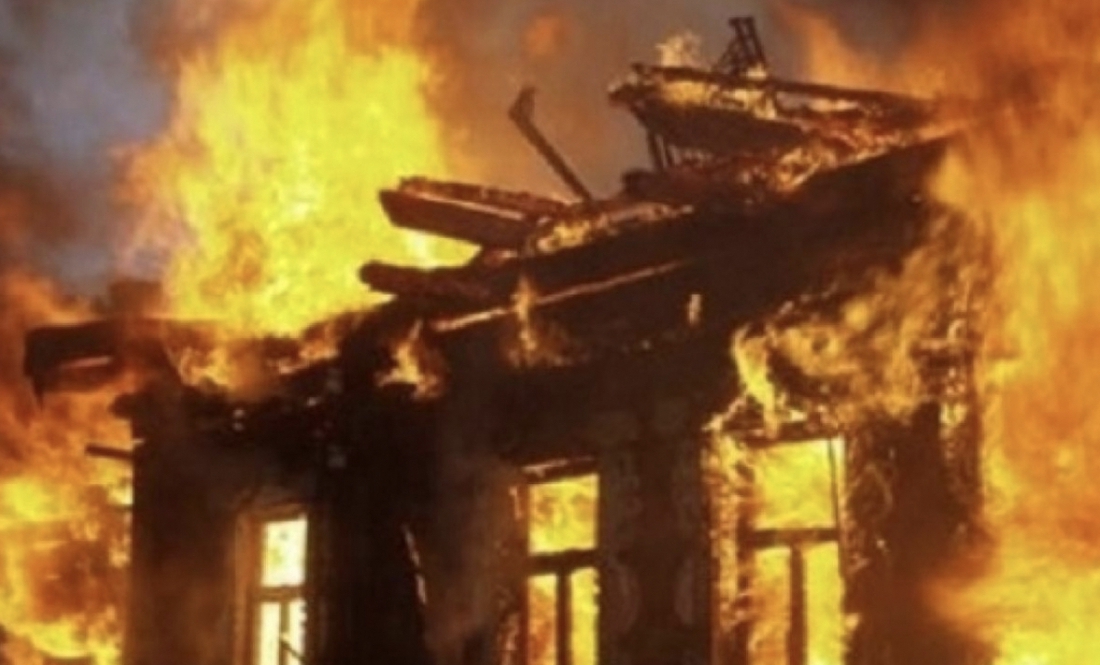 На Чернігівщині у вогні загинули двоє братів віком 3 і 4 роки