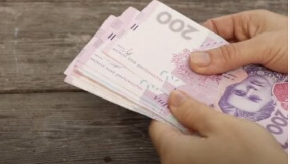 У громаді на Чернігівщині роздають гуманітарну допомогу: скільки грошей і кому
