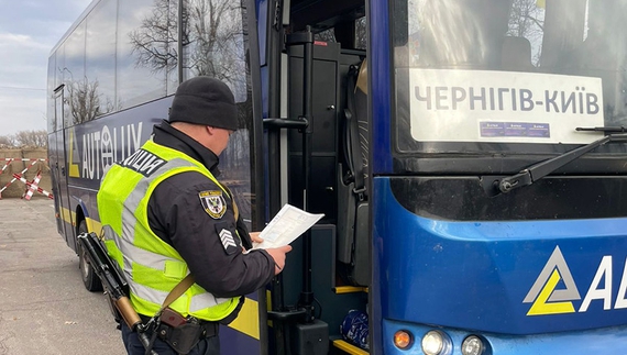 На Чернігівщині поліція масово перевіряє автоперевізників: що відомо