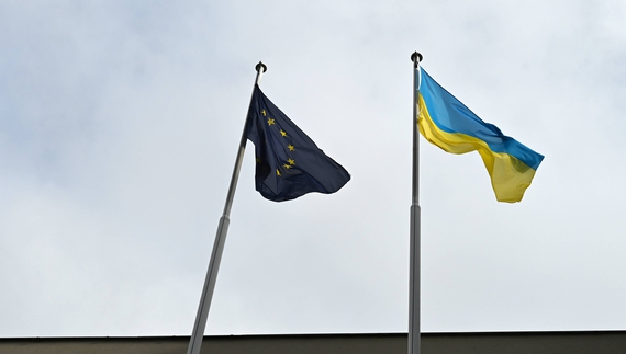The Ukrainian flag is flying in front of the Hradec Králové City Hall