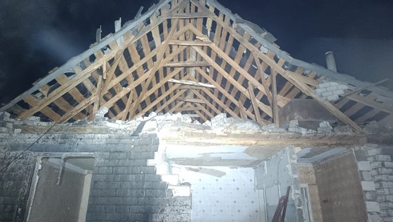 Руйнування у селі на Ніжинщині після удару безпілотника. 4 лютого 2026 року