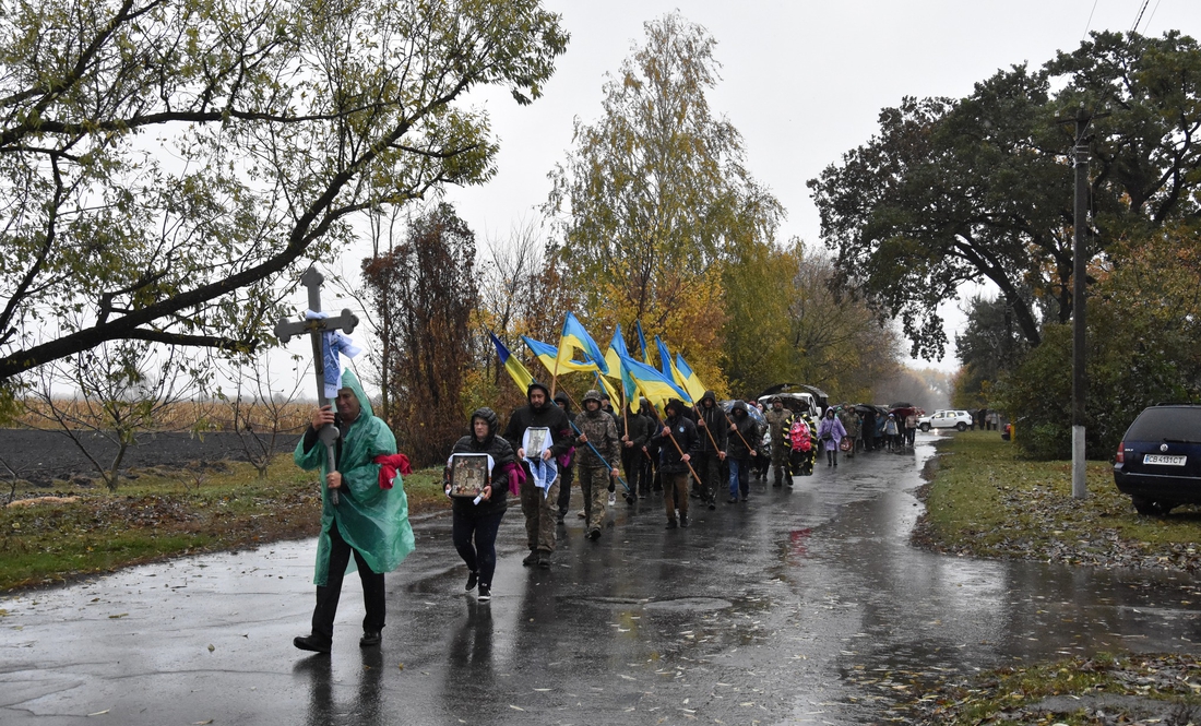 На Чернігівщині поховали бійців ЗСУ: загинули в боях на Донеччині та Луганщині