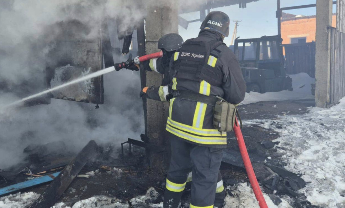 Удари по Чернігівщині: пошкоджені будинки та фермерське господарство