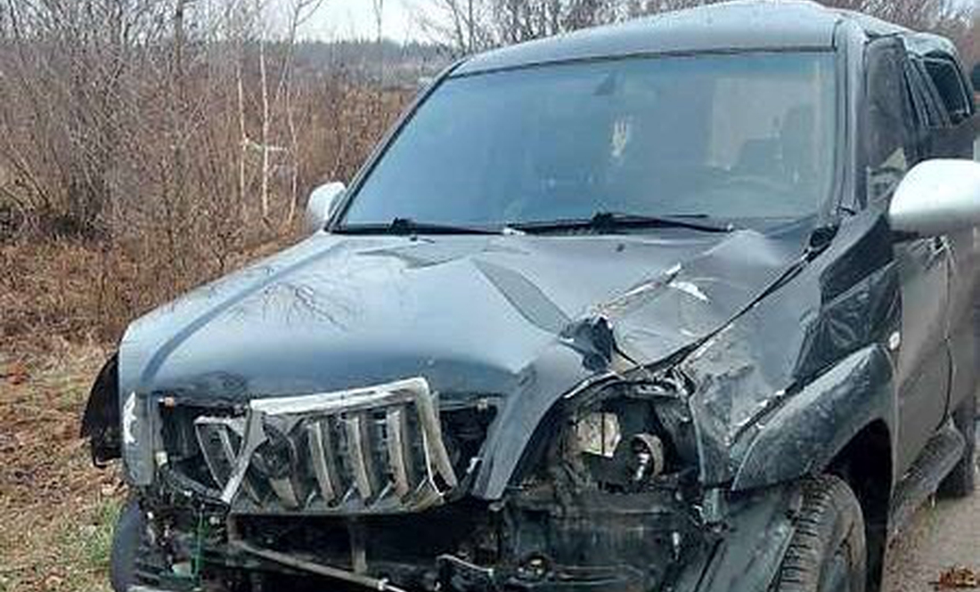 Land Cruiser протаранив Ford - подробиці ДТП на Чернігівщині