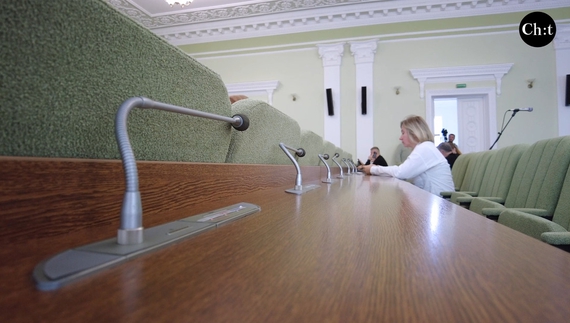 Секретар Чернігівської міської ради знову не зміг зібрати депутатів на сесію