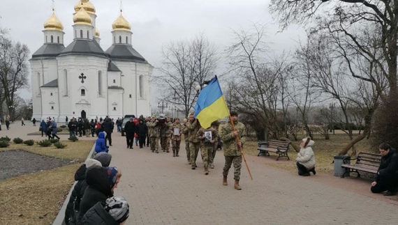 На Чернігівщині поховали 10-х бійців ЗСУ, які загинули на Донбасі