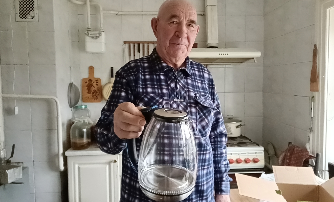 Анатолій Хомазюк з призом, Городнянська громада