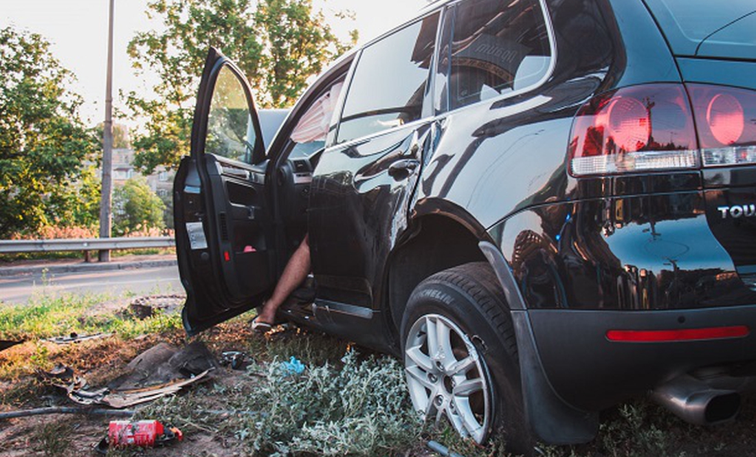 У Чернігові водій Volkswagen збив велосипедиста. Що відомо про ДТП