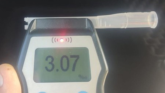 На Чернігівщині затримали водія з 15-кратним перевищенням норми алкоголю