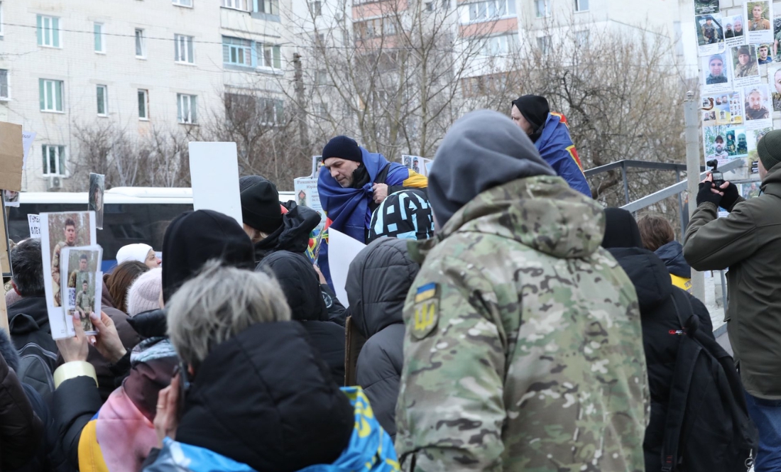 «Вірте в нас. Вірте в Україну»: стали відомі імена військових із Чернігівщини, які повернулися з полону