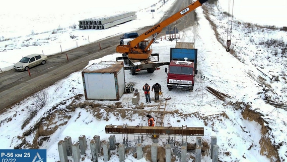 Дорога  Чернігів-Славутич: дорожники випробовують палі для нових мостів