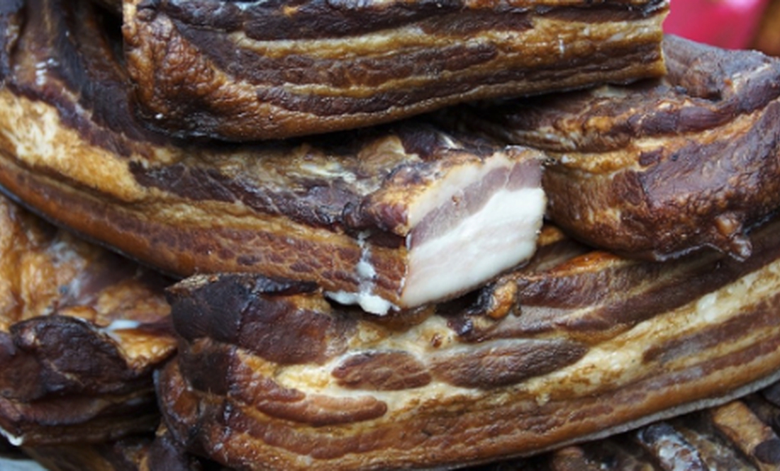 Олександр Іваненко м’ясо-сало маринує п’ять днів