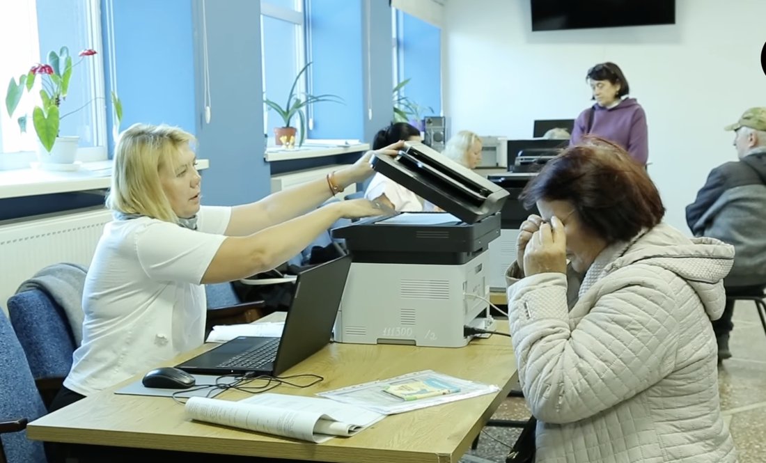 Частина жителів 20 громад Чернігівської області отримають по 19 400 грн: хто спонсорує ці виплати?