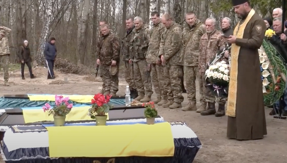 У Ялівщині поховали трьох захисників Чернігова