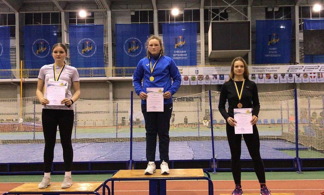 13-річна менська спортсменка — чемпіонка України зі штовхання ядра