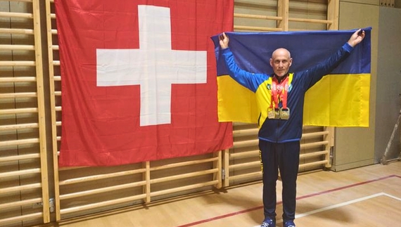 Сергій Горкавий з Корюківки став триразовим чемпіоном світу з гирьового спорту
