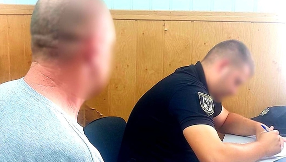 На Чернігівщині притягнули до відповідальності чоловіка, який запускав салюти вночі