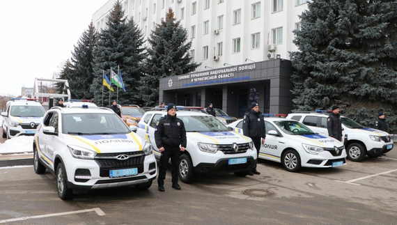 Автопарк чернігівської поліції поповнився новими іномарками – більшість працюватимуть у прикордонні