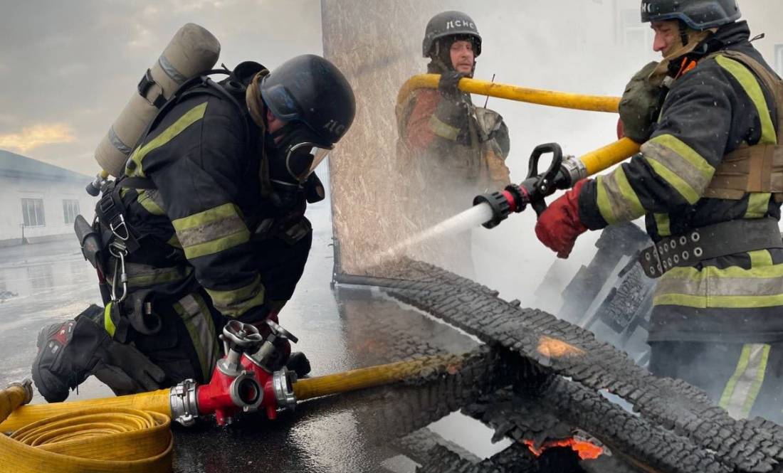 На Чернігівщині через ворожу атаку загинула 25-річна жінка, постраждав бізнес