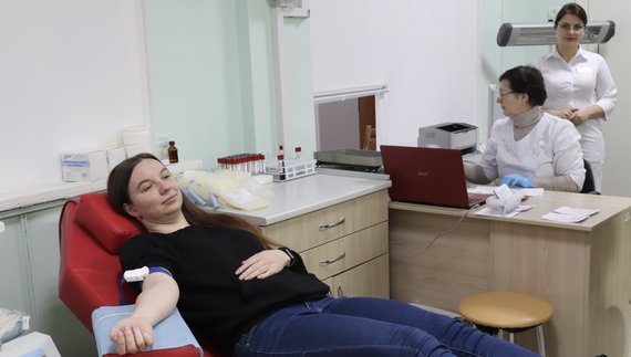 Чернігівський обласний центр крові. Фото Чернігівська ОВА
