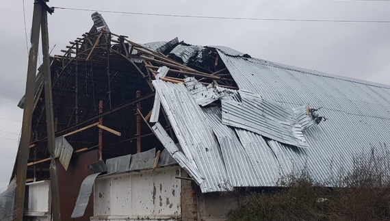Більше 60 вибухів та поруйнований ангар: росіяни інтенсивно обстрілюють прикордоння Чернігівщини
