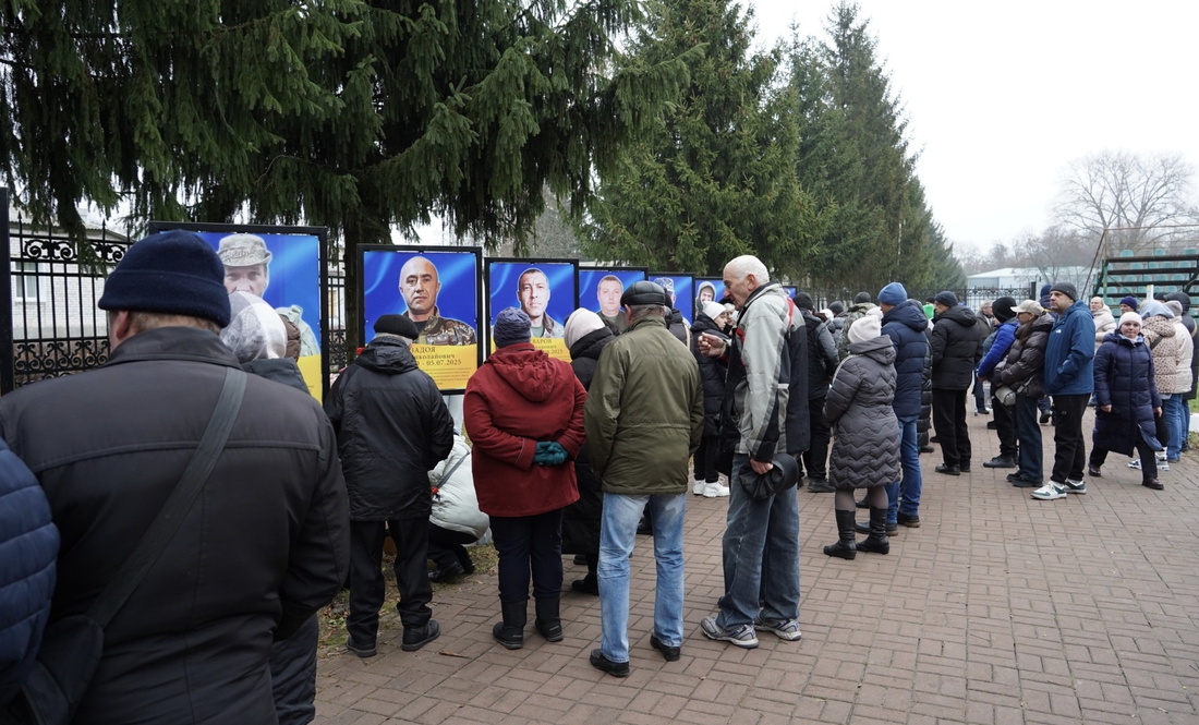 У громаді на Чернігівщині на Алею Героїв додали 11 меморіальних дошок
