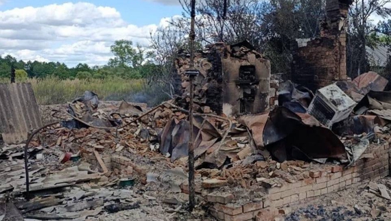 Наслідки пожежі після атаки ворожого безпілотника. Семенівська громада, 14 серпня 2025 року