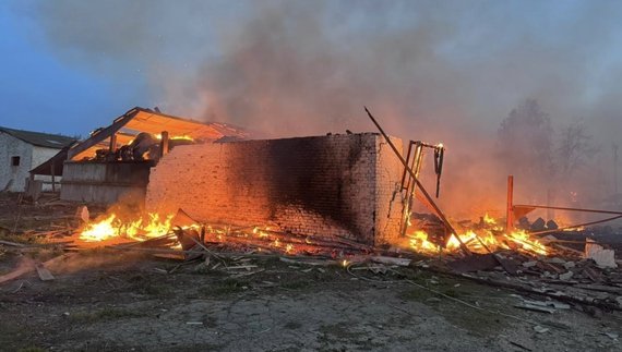 "Геранню" по фермі: росіяни атакували село на Чернігівщині та вбили двох людей