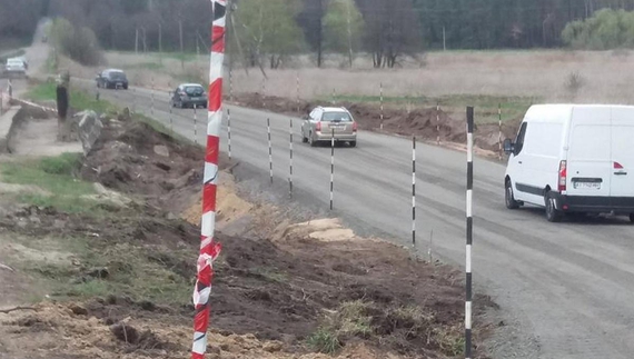 На Чернігівщині дороги та мости ремонтують навіть у вихідні