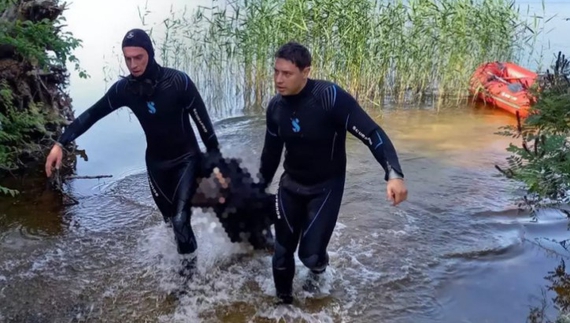 На Чернігівщині з річки дістали тіло потопельника