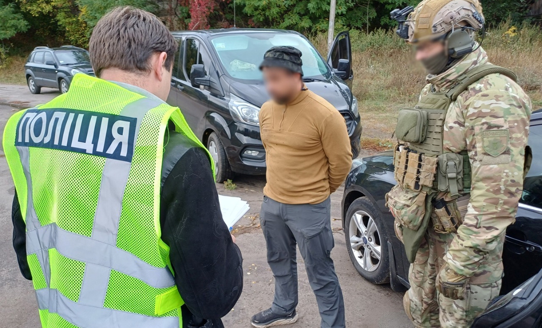 Затримали торговця зброєю: 137 гранат і тисячі набоїв вилучили на Чернігівщині