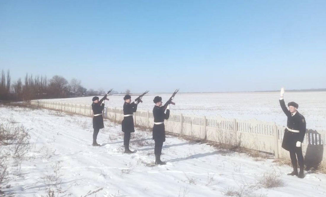 Залишилось 5 дітей: на Чернігівщині попрощались із загиблим бійцем ЗСУ