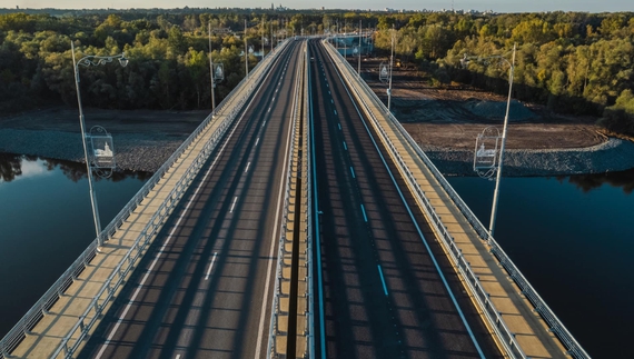 Новий автомобільний міст-рекордсмен через Десну