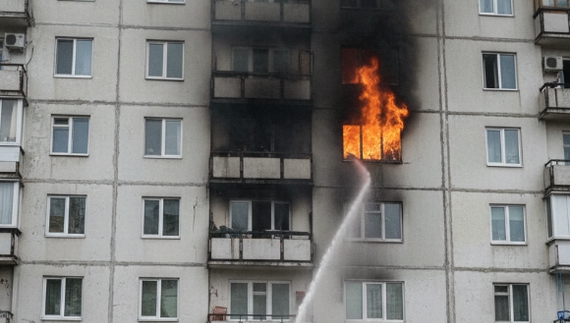 У Чернігові підпал спричинив пожежу в квартирі