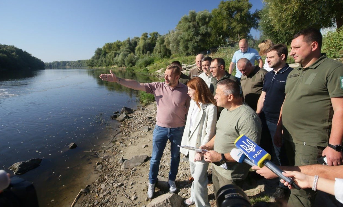 Як на Чернігівщині ліквідують наслідків забруднення річок Сейм та Десна