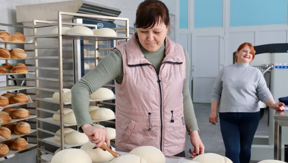 Працівниці пекарні «Соколівка хліб»