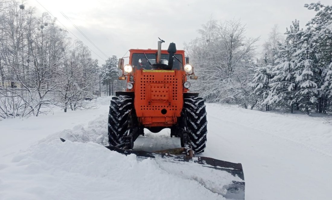 Дороги від снігу в прикордонних громадах розчищали лісівники