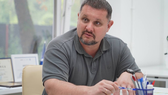 Дмитро Брижинський на зустрічі з адміністрацією КП «Ветеранський простір» у Чернігові