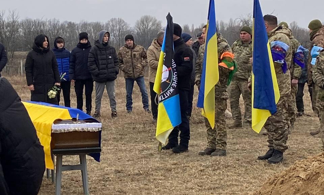 На Чернігівщині прощались із чотирма бійцями, які загинули на Донеччині