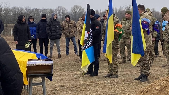 На Чернігівщині прощались із чотирма бійцями, які загинули на Донеччині