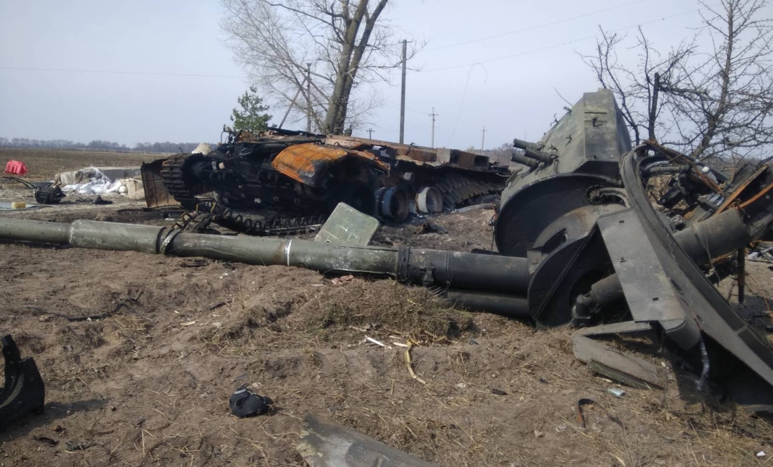 У полях Чернігівщини знищили чергову ворожу колону техніки