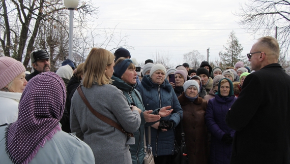 Скандал із автівкою для військових у Сновську: що кажуть обидві сторони конфлікту