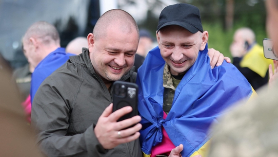 Андрій Гець праворуч