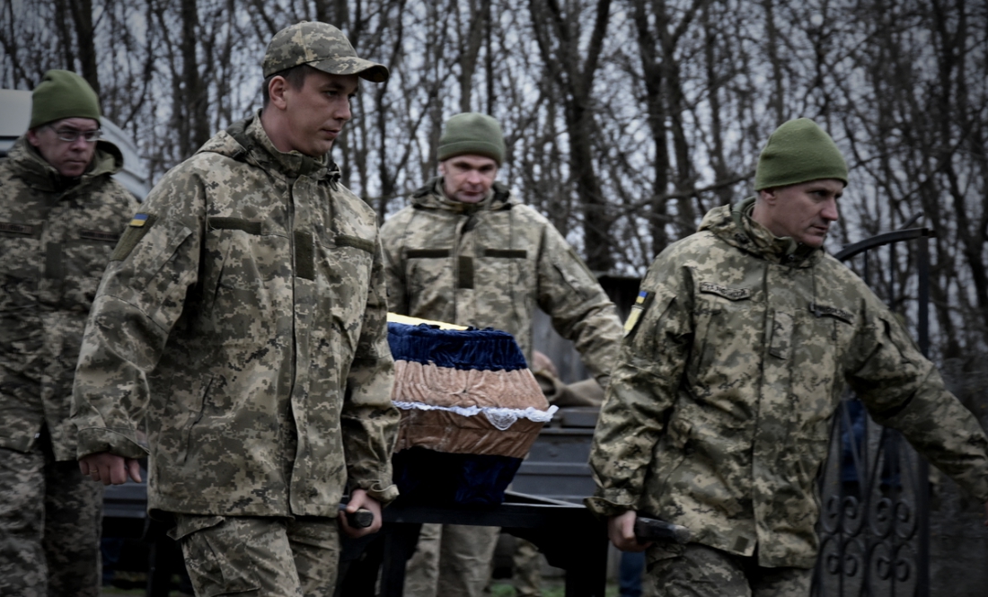 Навідник гармати помер вдома: громада прощалася з 51-річним захисником