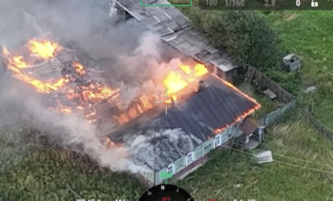 Пожежа у селі Семенівської громади. 19 липня 2025 року. Фото джерела ЧЧ